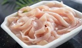 网友爆料鸭肠事件视频在线观看,视频揭露惊人真相，在线观看引热议