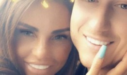 超模爆料前男友视频播放,揭秘背后惊人真相